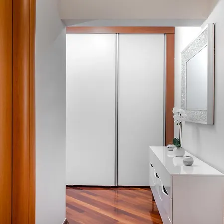 Penthouse With Terrace And Hot Tub - Ivan * Спліт